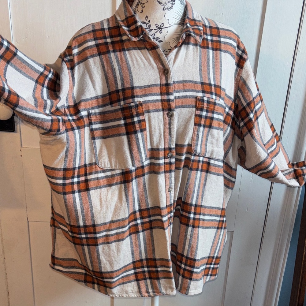 Universal Thread Plaid Button Down Flannel Shirt … - image 6